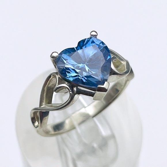 Sterling Silver Sky Blue Topaz Color Heart Ring Solitaire Sparkling - Picture 3 of 9